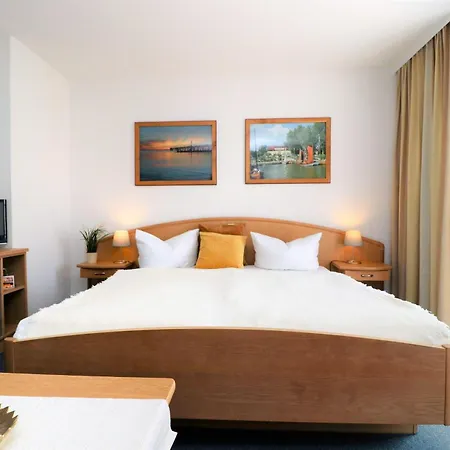 Deutsches Haus 21 * Wustrow (Fischland)